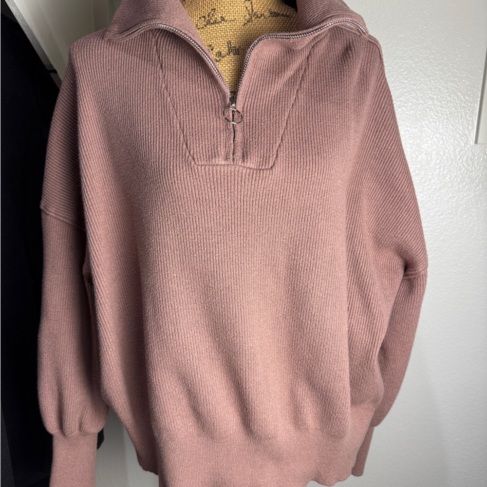 Women’s Half-Zip Pullover Sweater - beige